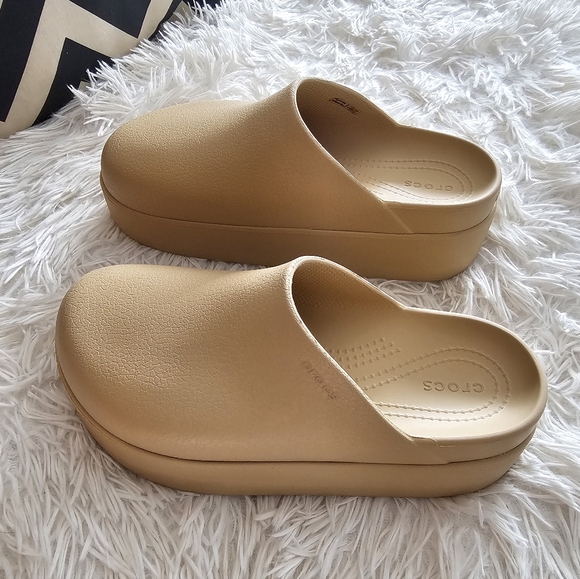 CROCS Dylan Platform Clogs - Picture 4 of 9